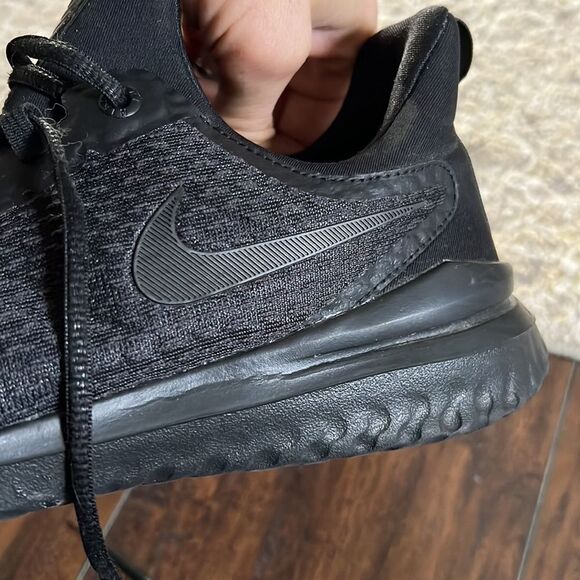 Nike Black Athletic Shoes - Picture 4 of 8